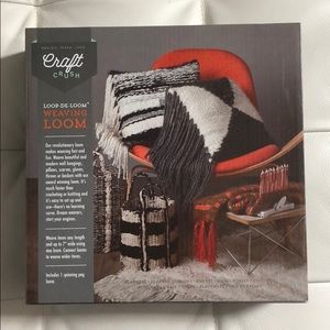 DIY weaving loom